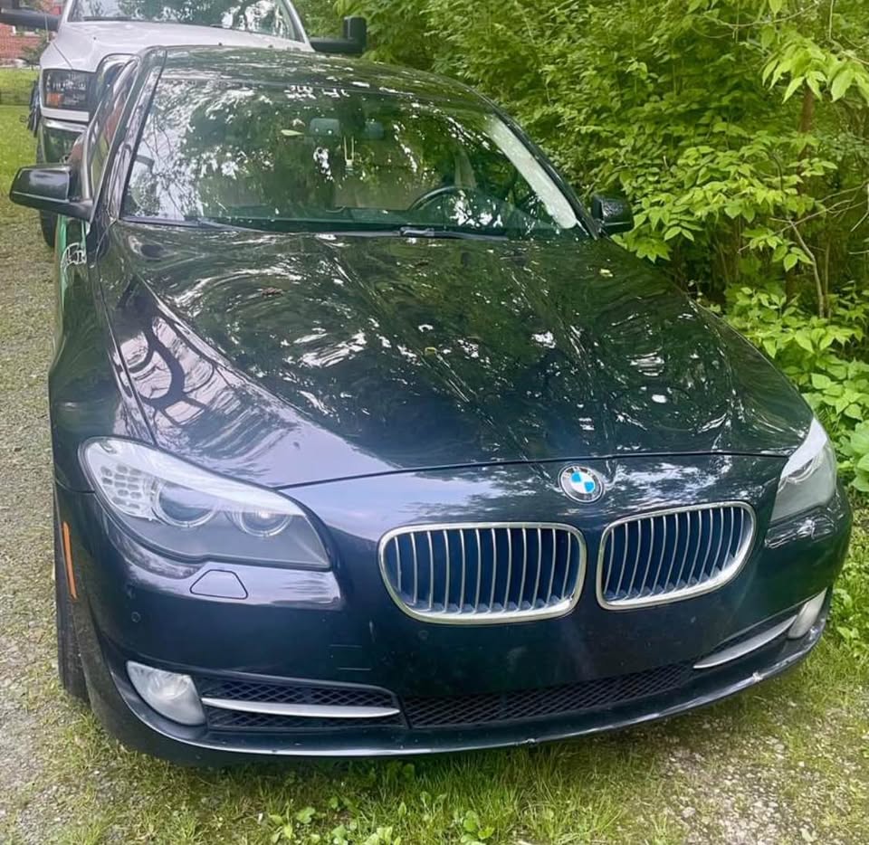 Black 2013 BMW 528i xDrive automatic sedan For Sale
