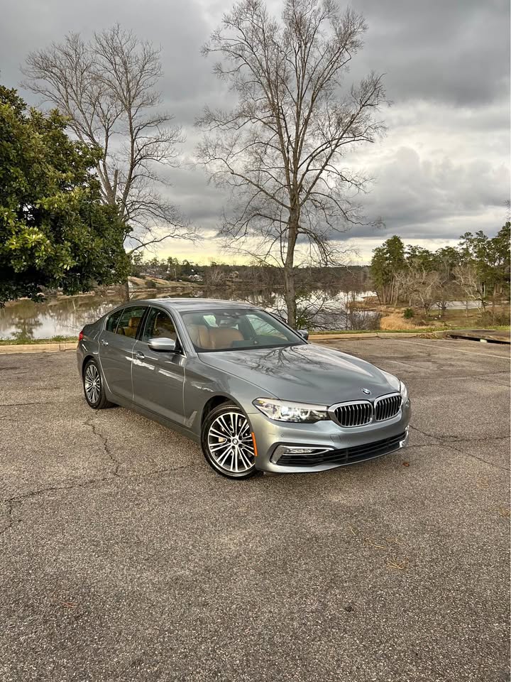 Bluestone Metallic 2018 BMW 540i rwd automatic sedan For Sale