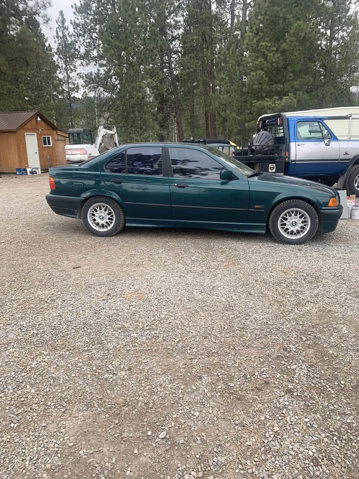 Green 1996 BMW 328i E36 automatic sedan For Sale