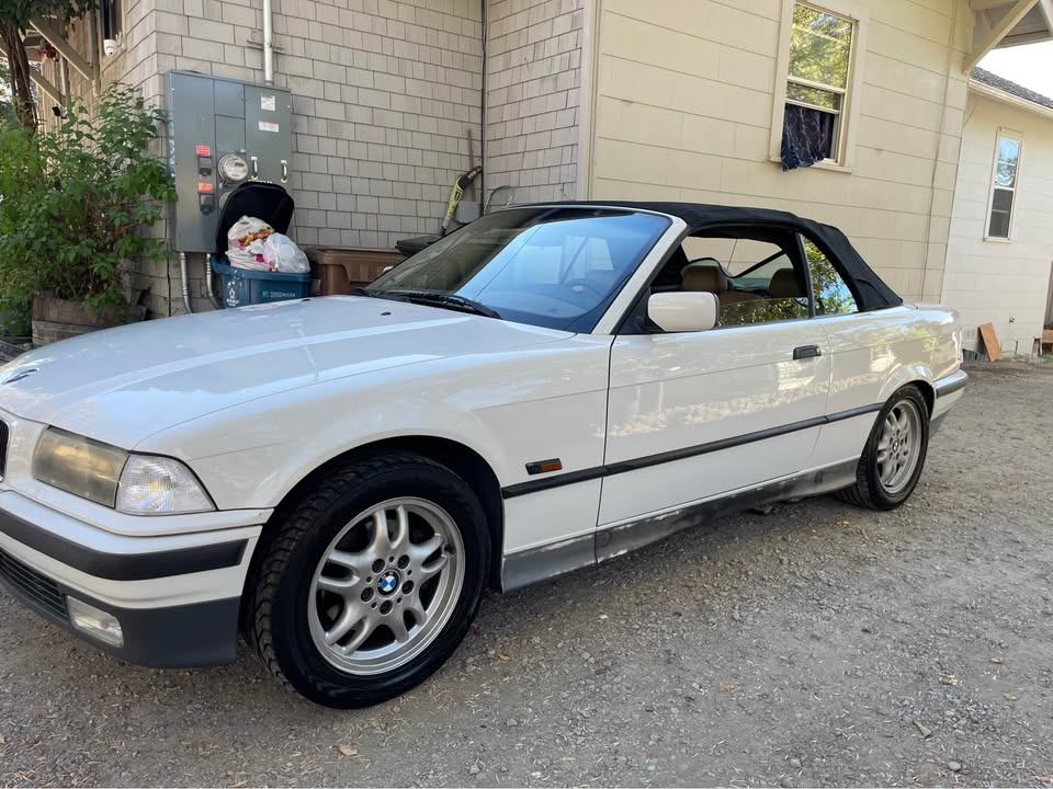 White 1995 BMW 325is E36 manual convertible For Sale