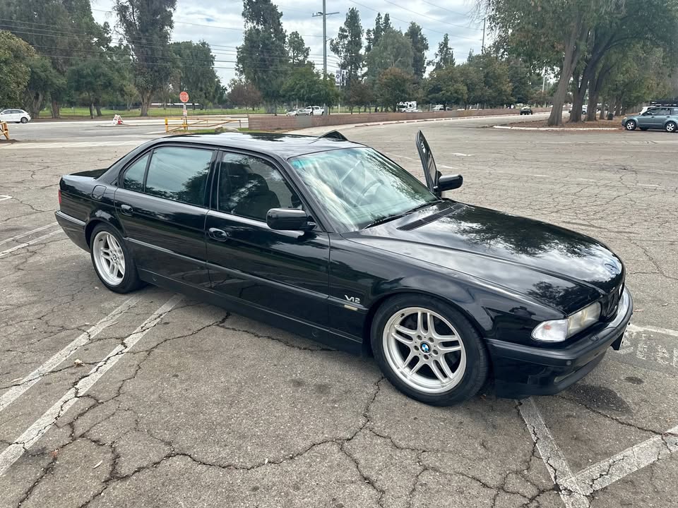 Black 1995 BMW 750iL automatic V12 sedan For Sale