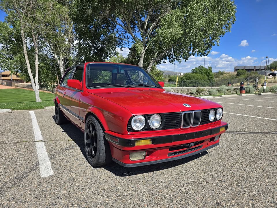 Classic red 1988 BMW 325is manual coupe For Sale