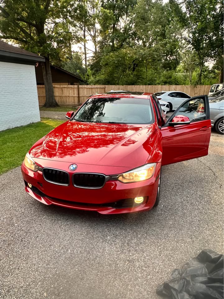 Red 2016 BMW 320i xDrive automatic sedan For Sale