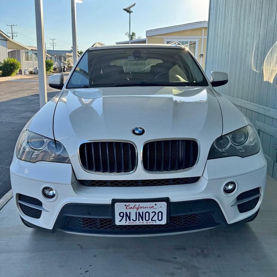 White 2012 BMW X5 xDrive35i automatic SUV For Sale