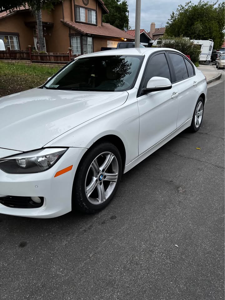 White 2015 BMW 328i automatic sedan For Sale