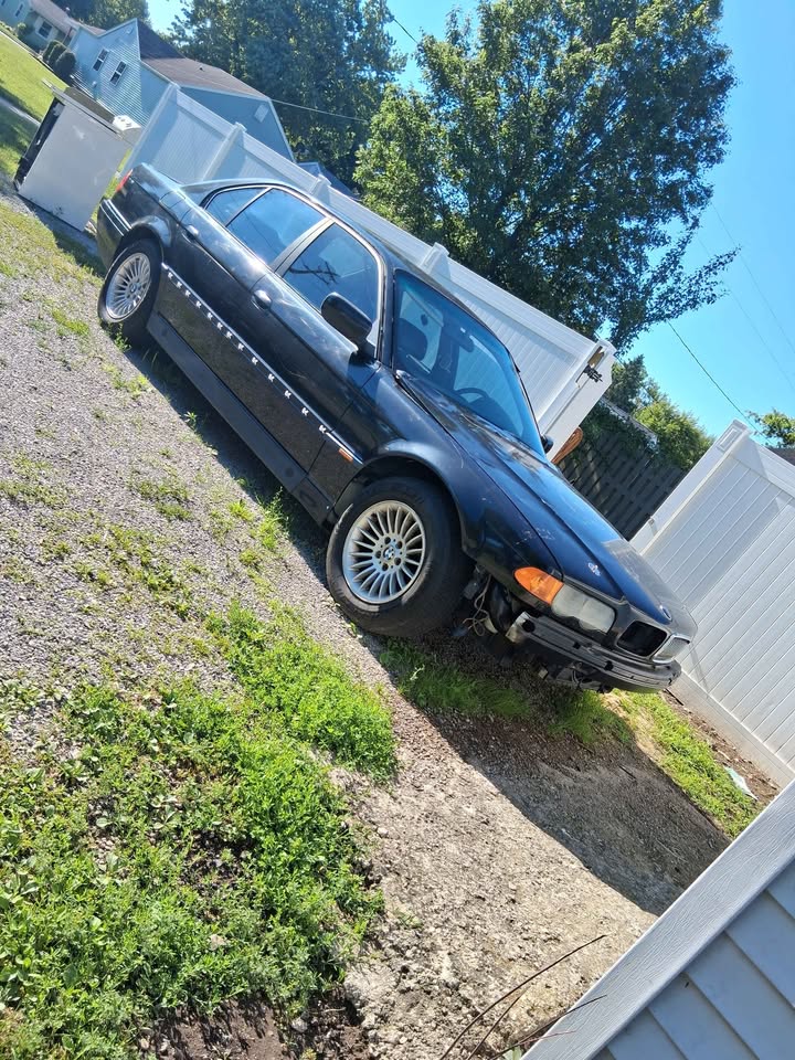 Black 1995 BMW 740i automatic sedan project For Sale