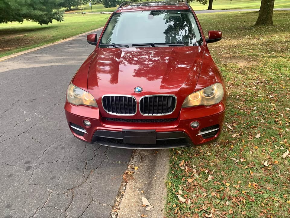 Burgundy 2012 BMW X5 3.0si automatic SUV For Sale