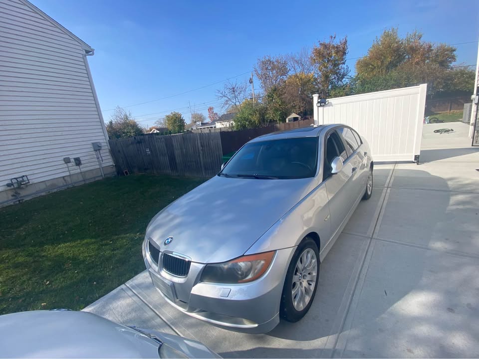 Silver 2006 BMW E90 325xi sedan automatic For Sale